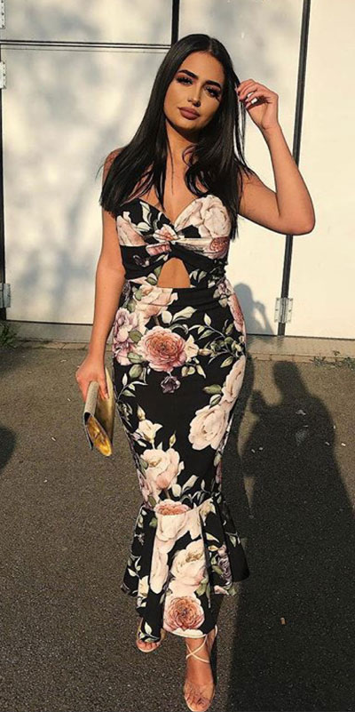 This is your cute summer outfits resource! Have a look at these 28 Summer Outfits that Are Big on Style Low on Effort via higiggle.com - floral long dress - #summeroutfits #stylish #summerstyle #dress