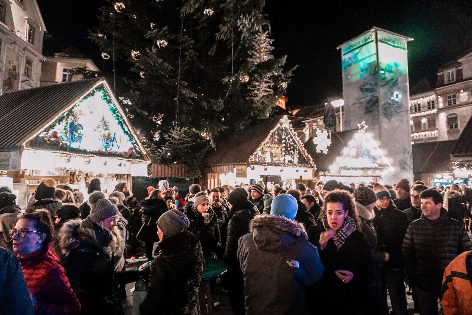 Jarmark bożonarodzeniowy w Graz, czyli dlaczego warto odwiedzić Austrię zimą jarmak bożonarodzeniowy, market świąteczny, weihnachtsmarkt, graz, Austria, blog lifestylowy, blog podróżniczy, thedailywonders, polka w Austrii