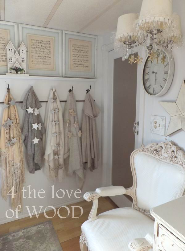 4 the love of wood: COZY WINTER BEDROOM CURTAINS - and star garlands