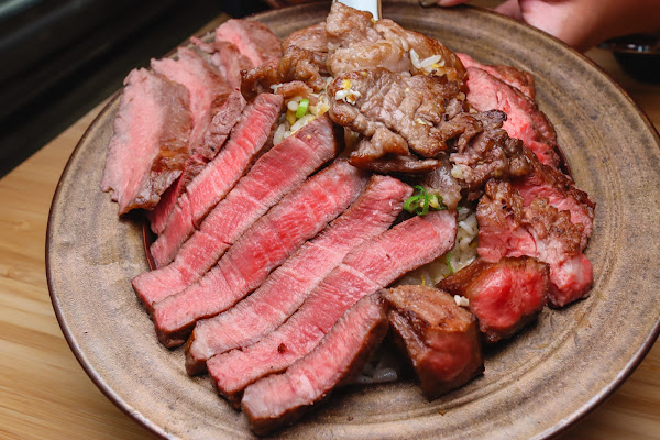 台中海鮮【一井水產】西區美食! 龍蝦尬和牛炒飯超豪華上桌!A5日本飛驒和牛菲力PR牛小排肋眼一次享用!