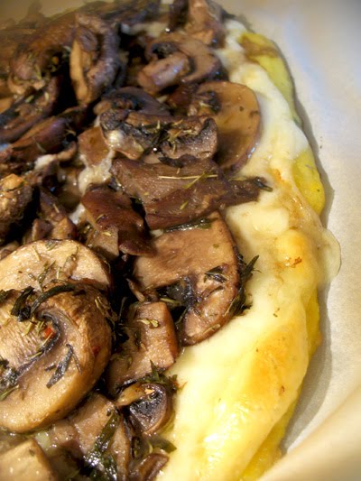 mushroom polenta pizza