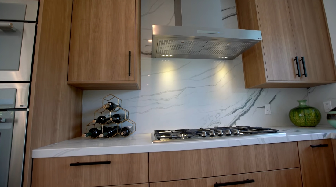 32 Interior Design Photos vs. 2381 E Allview Terrace, Los Angeles Luxury Home Transformation Tour