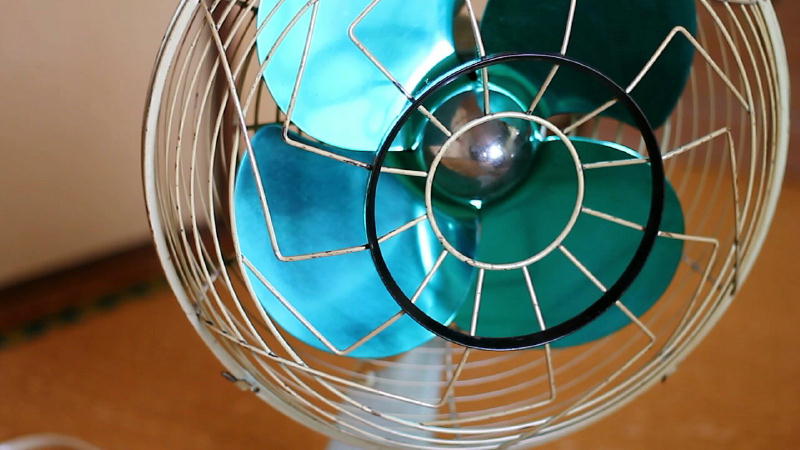 昭和の古い扇風機electric fan