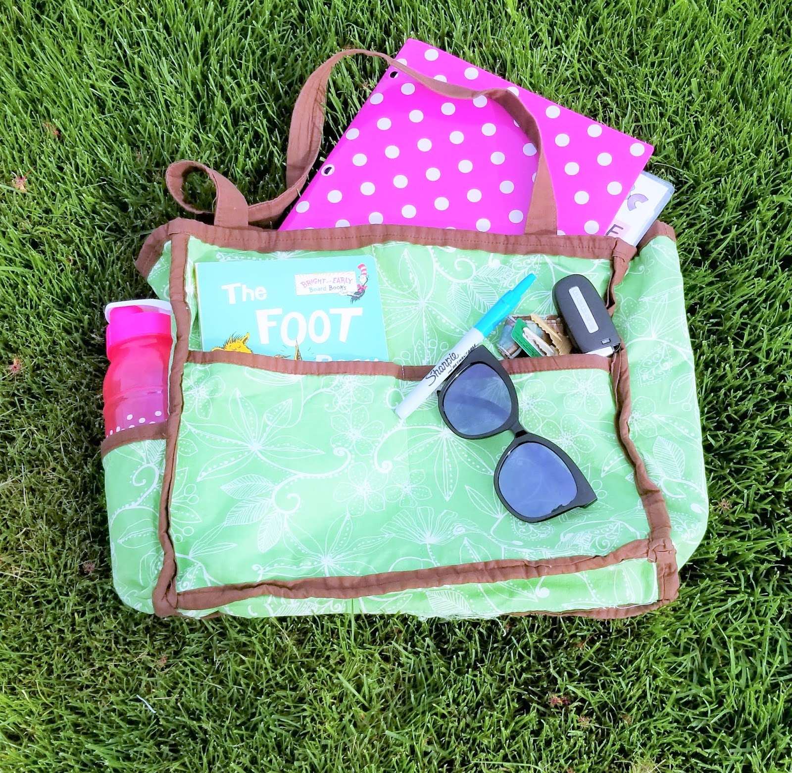Sewing tutorial: Perfect tote with lots of pockets