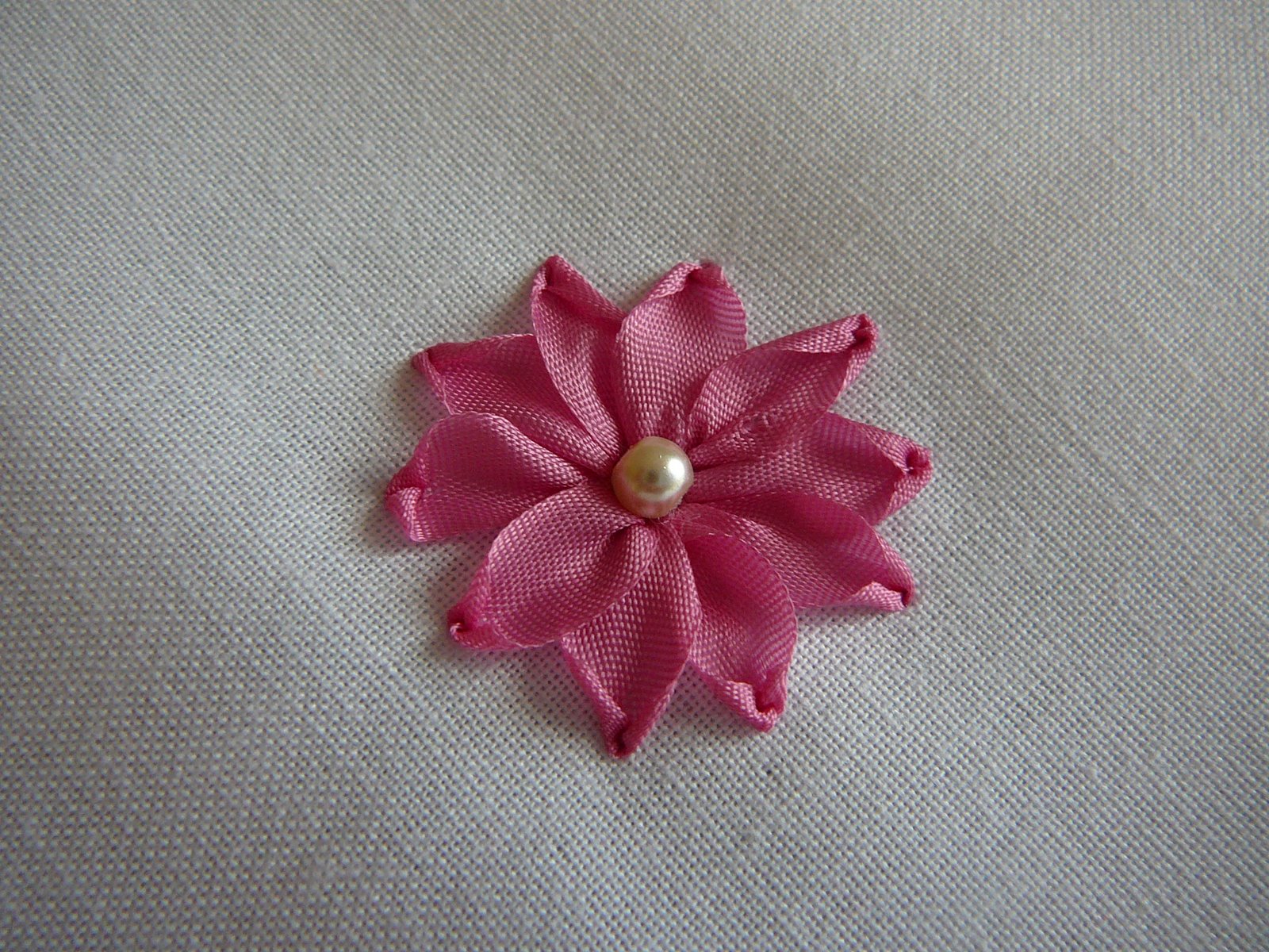 Silk Ribbon Embroidery Ribbon Stitch, Daisy, Examples