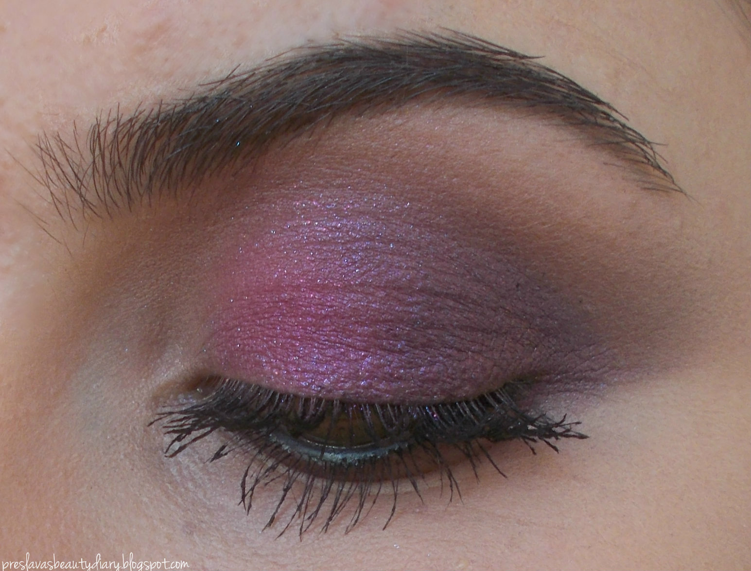 Preslava's Beauty Diary How ToMake Green Eyes Pop?Nighttime Makeup (EN)