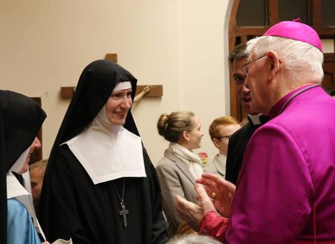MiL Messainlatino.it Inghilterra nuovo convento delle suore