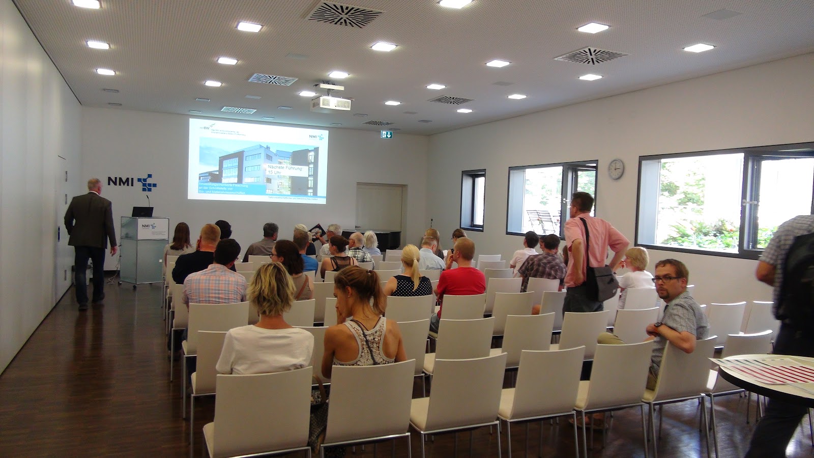 BILDERTANZ Gestern im Technologiepark TübingenReutlingen Wo 1600