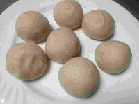 Round shaped dough balls for tandoori roti recipe