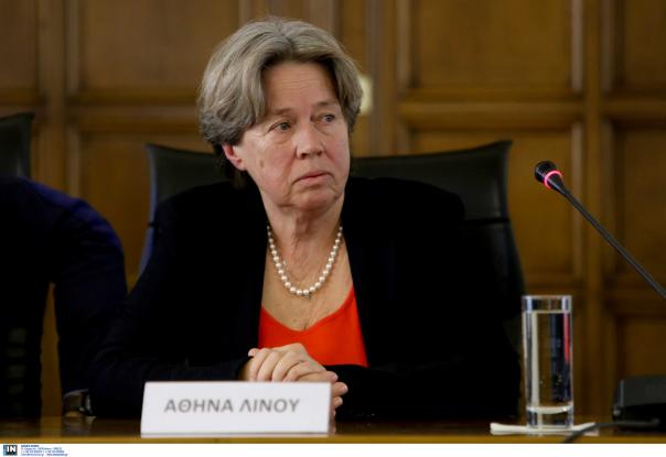  Αθηνά Λινού: Αν ανοίξουμε πριν τις γιορτές, θα έχουμε μεγάλα γλέντια 