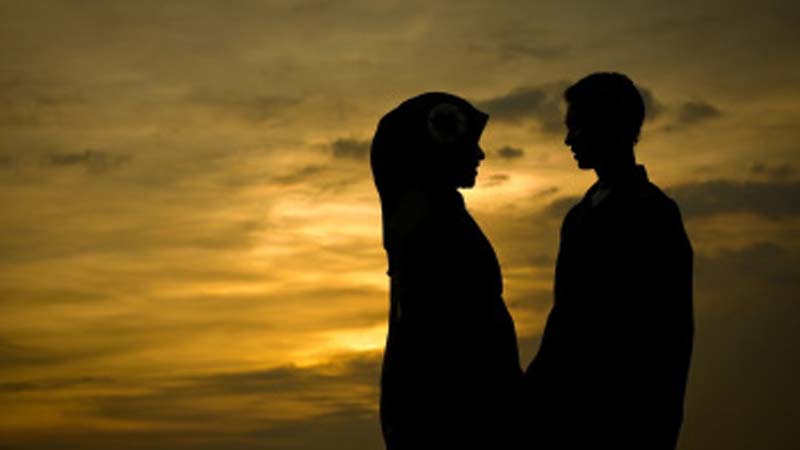 9 ALASAN KENAPA KITA HARUS MENITIPKAN SATU CINTA ITU PADA ALLAH