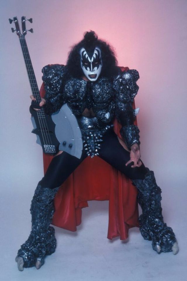 gene-simmons-in-the-studio-10.jpg