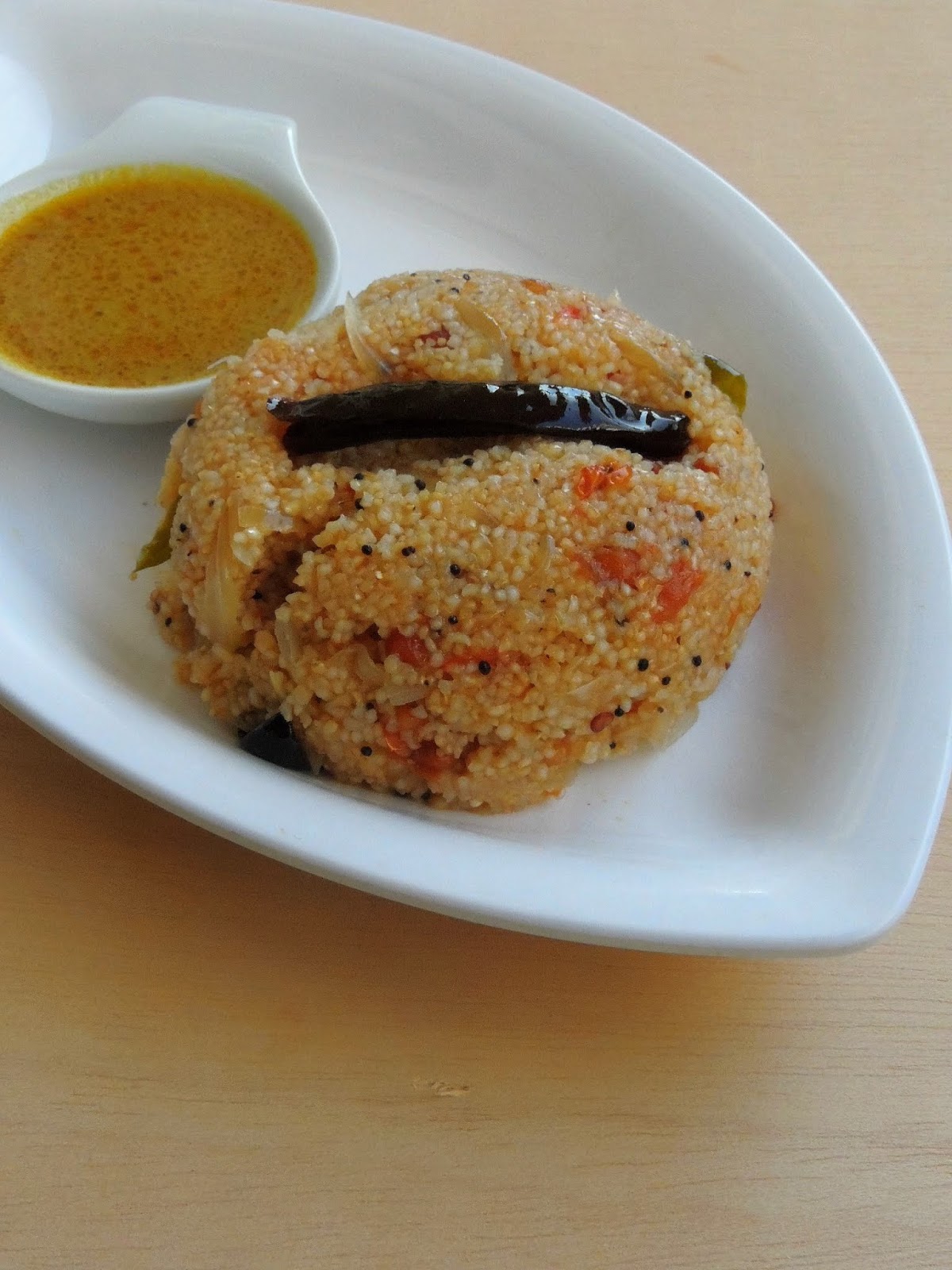 Priya's Versatile Recipes: Gluten Free Jowar Rava Tomato Upma/Broken ...