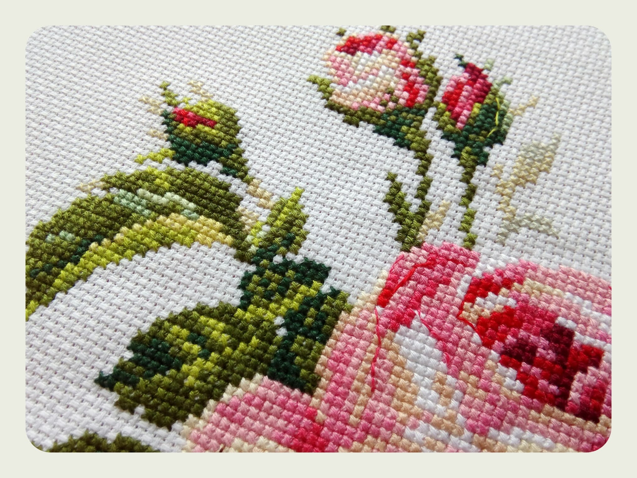 вышивка крестом алиса мак. схемы вышивки алиса. набор для вышивания алиса розовые мечты. алиса маки вышивка. алиса розы вышивка.