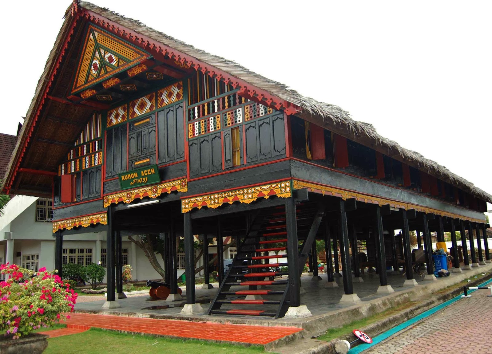 Rumah Adat Aceh - TradisiKita, Indonesia