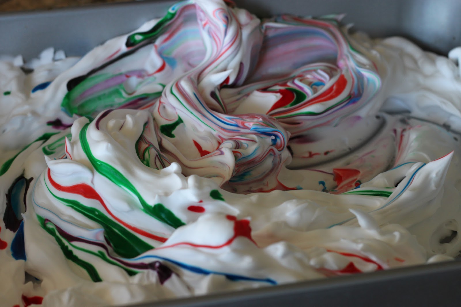 Playing House Summer Fun Finger Painting with Shaving Cream