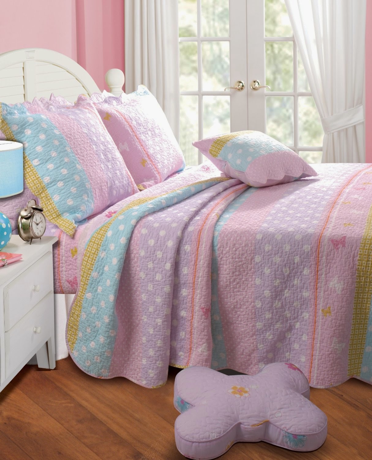 Bedroom Decor Ideas and Designs Top Ten Polka Dot Bedding for Girls