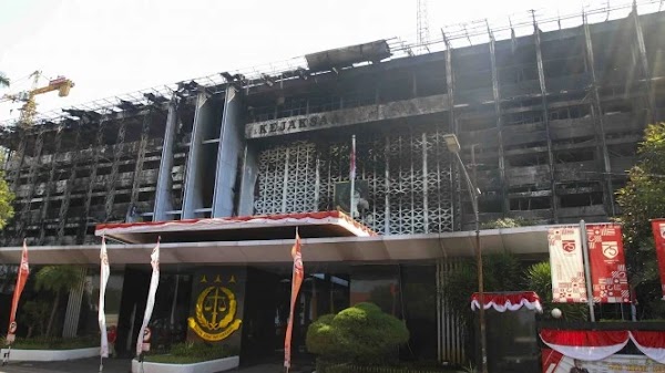 DPR Tak Menyangka Kebakaran Gedung Kejagung Akibat Rokok