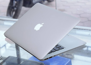 MacBook Air Core i5 ( 13 Inch ) Early 2014 Malang