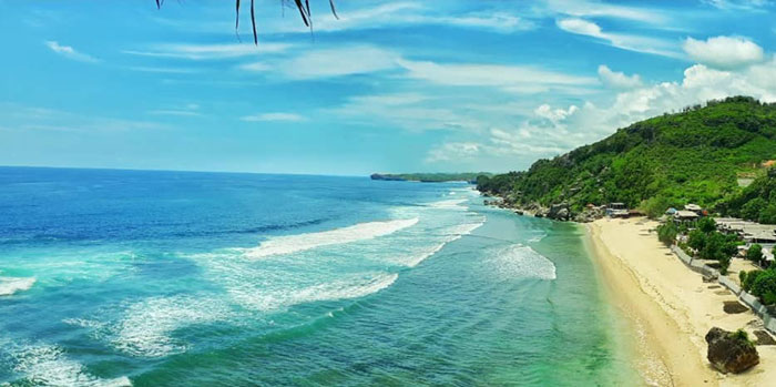 Tempat Wisata Pantai di Jogja yang Ramah Dikantong Agus