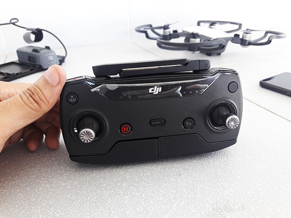 How to use a drone tutorial | Basic controls | DJI Spark - Michael's ...