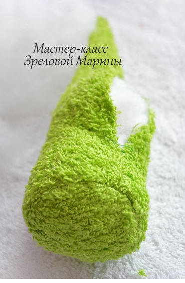 Haz lindos muñecos de nieve para esta navidad usando toallas