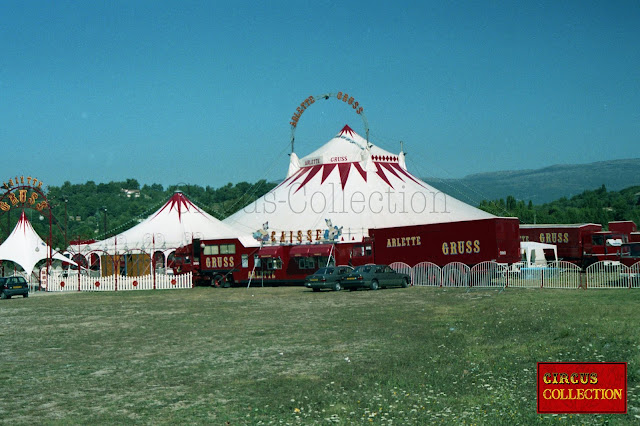 Cirque Arlette Gruss à Valbonne aout 1996 Photo Hubert Tièche   Collection Philippe Ros