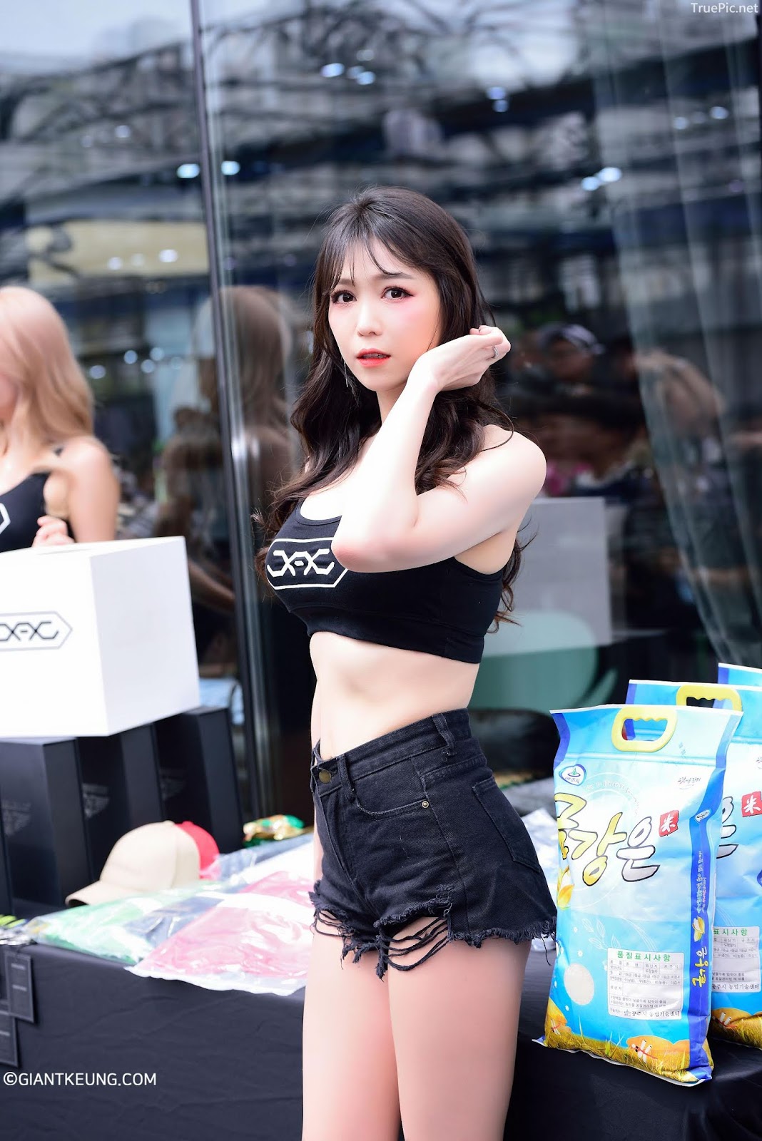 Korean Racing Model - Lee Eun Hye (이은혜) - JAJ Charity Motor Show 2019 - Picture 6