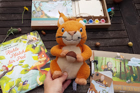"Kühle Pfötchen für Piet": Das Eichhörnchen Piet steht im Mittelpunkt der Geschichte für kleine Kinder ab zwei Jahren.