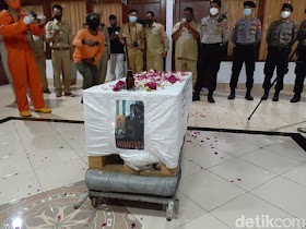 Saat Wakil Rakyat Menista Pemakaman Corona Bak Mengubur Anj*ng