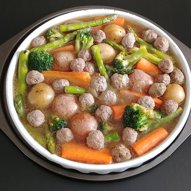 كرات اللحمه مع الخضره Meat balls with vegetables