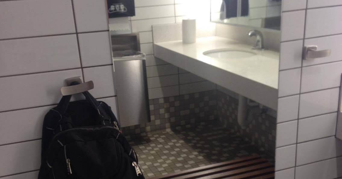 ASPoo SDFC First Floor Unisex Locker Room Bathroom