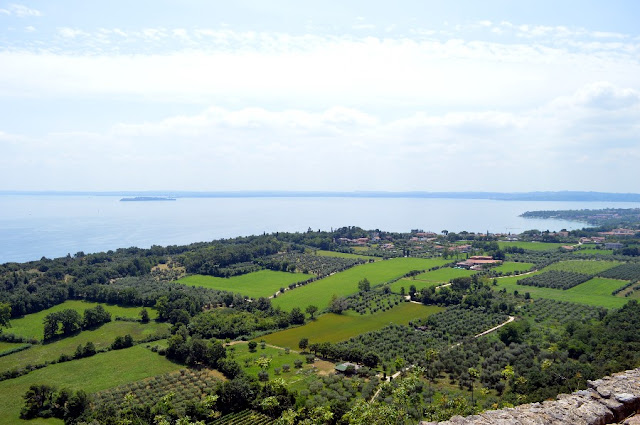 rocca di manerba sentieri