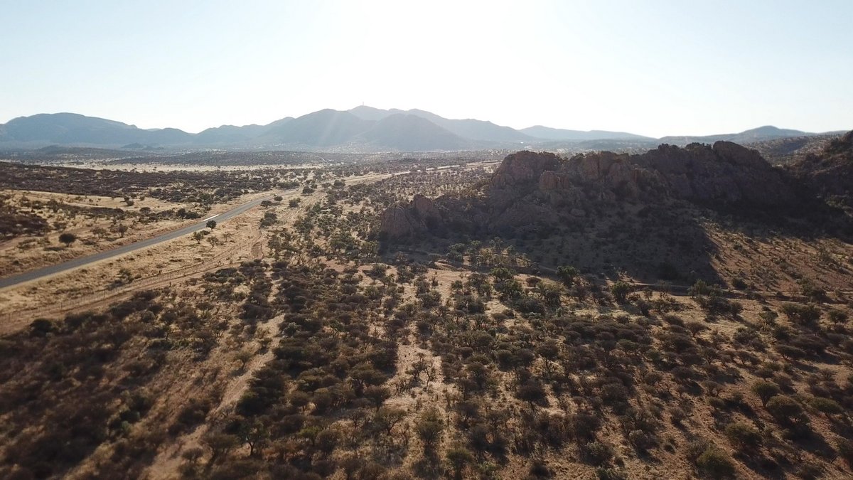 Вшестером по Намибии на джипах в пандемию Вшестером по Намибии на джипах в пандемию
