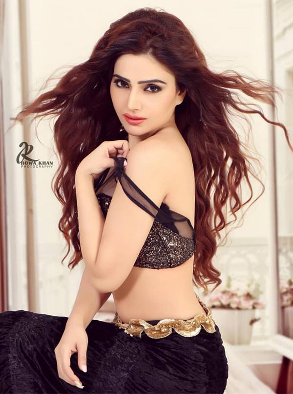 Kenisha Bhardwaj actress ullu games of karma sangeet Kenisha Bhardwaj actress ullu games of karma sangeet