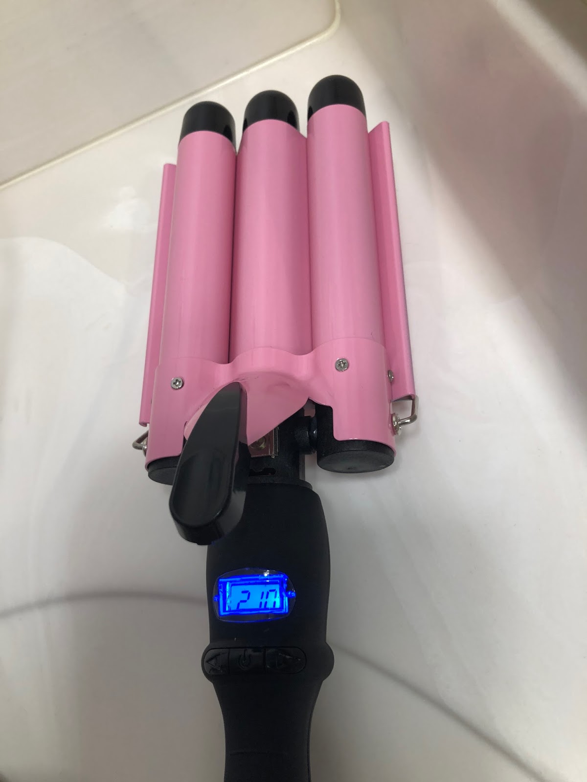 PrettySmartReviews Alure Three Barrel Curling Iron Wand