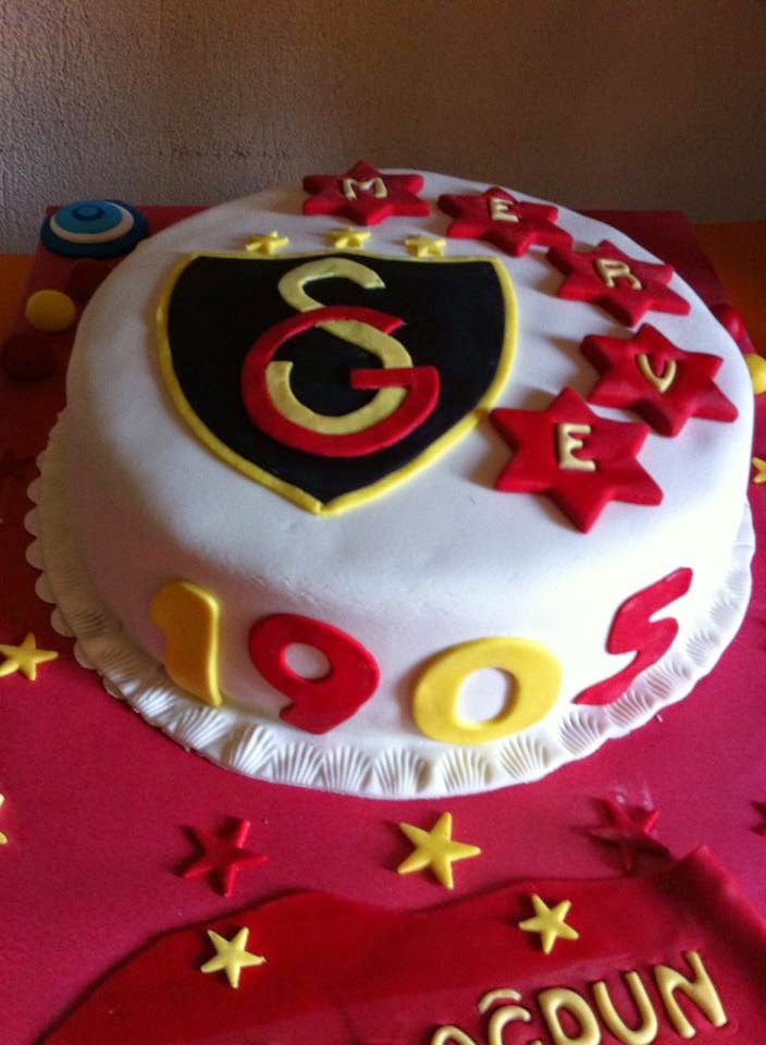 Emelin Günevi Galatasaray Taraftar Pasta