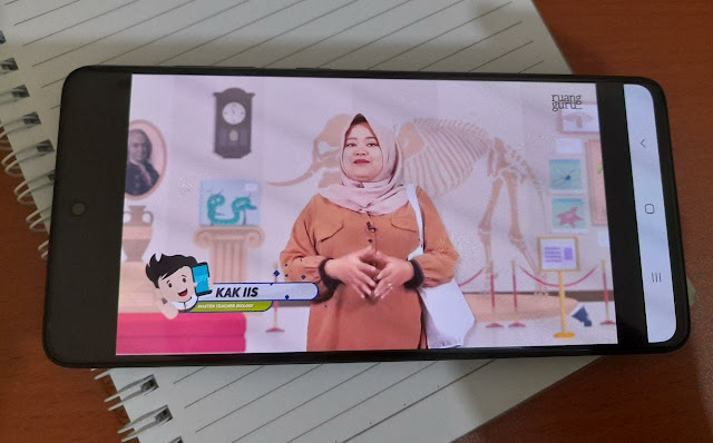 master teacher guru terbaik mengajar di ruangguru