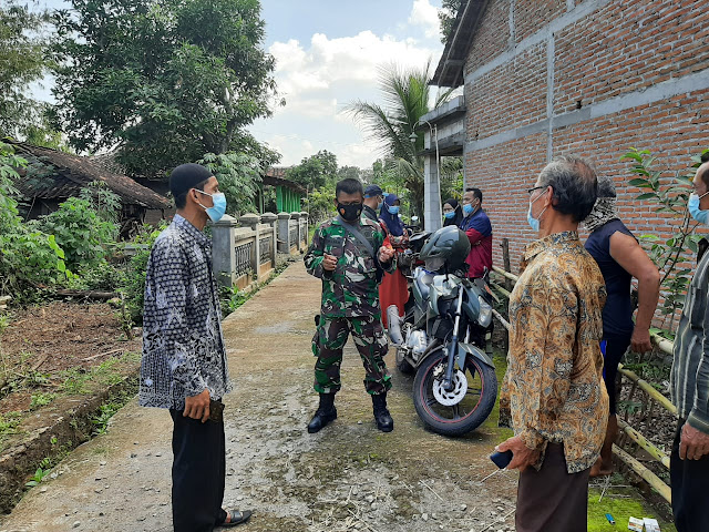 Tingkatkan Kerja Sama Yang Baik, Babinsa Komsos Bersama Kades