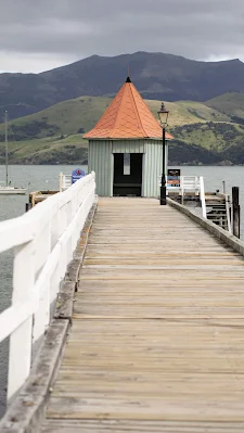 2 weeks in New Zealand road trip: pier at Akaroa on the Banks Peninsula