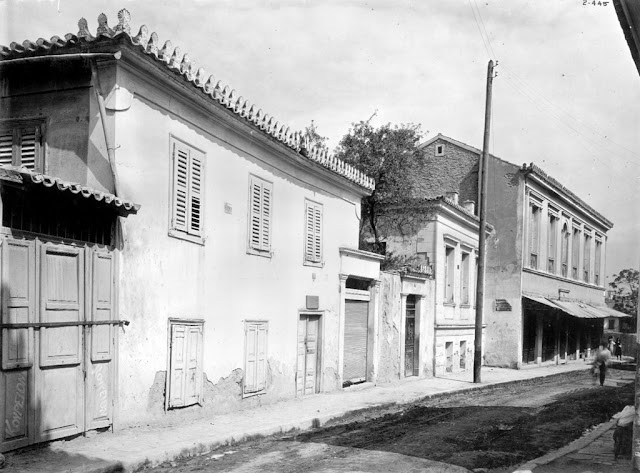 ΑΓΝΩΣΤΗ ΙΣΤΟΡΙΑ : Αφιέρωμα στο Βρυσάκι (Η συνοικία που θυσιάσθηκε για τις ανασκαφές της Αρχ. Αγοράς)  