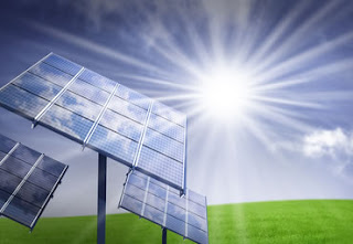 L'irraggiamento solare produce energia termica che può essere "catturata" in vari modi e impiegata per  svariati usi.