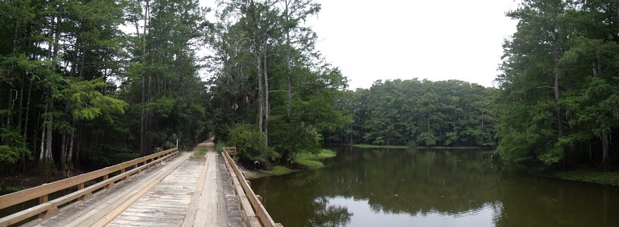 Puente de madera del Tucker's Grade en el Babcock Ranch Puente de madera del Tucker's Grade en el Babcock Ranch