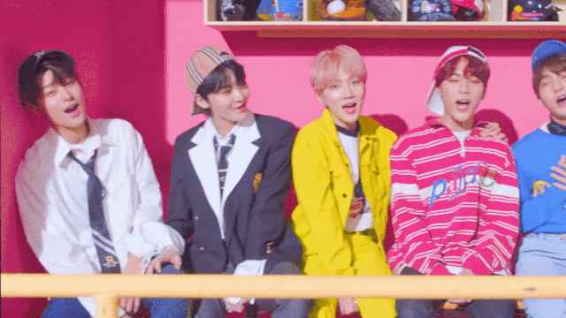 어제자 청량 컨셉에서 온도차 보여준 더보이즈 | 인스티즈