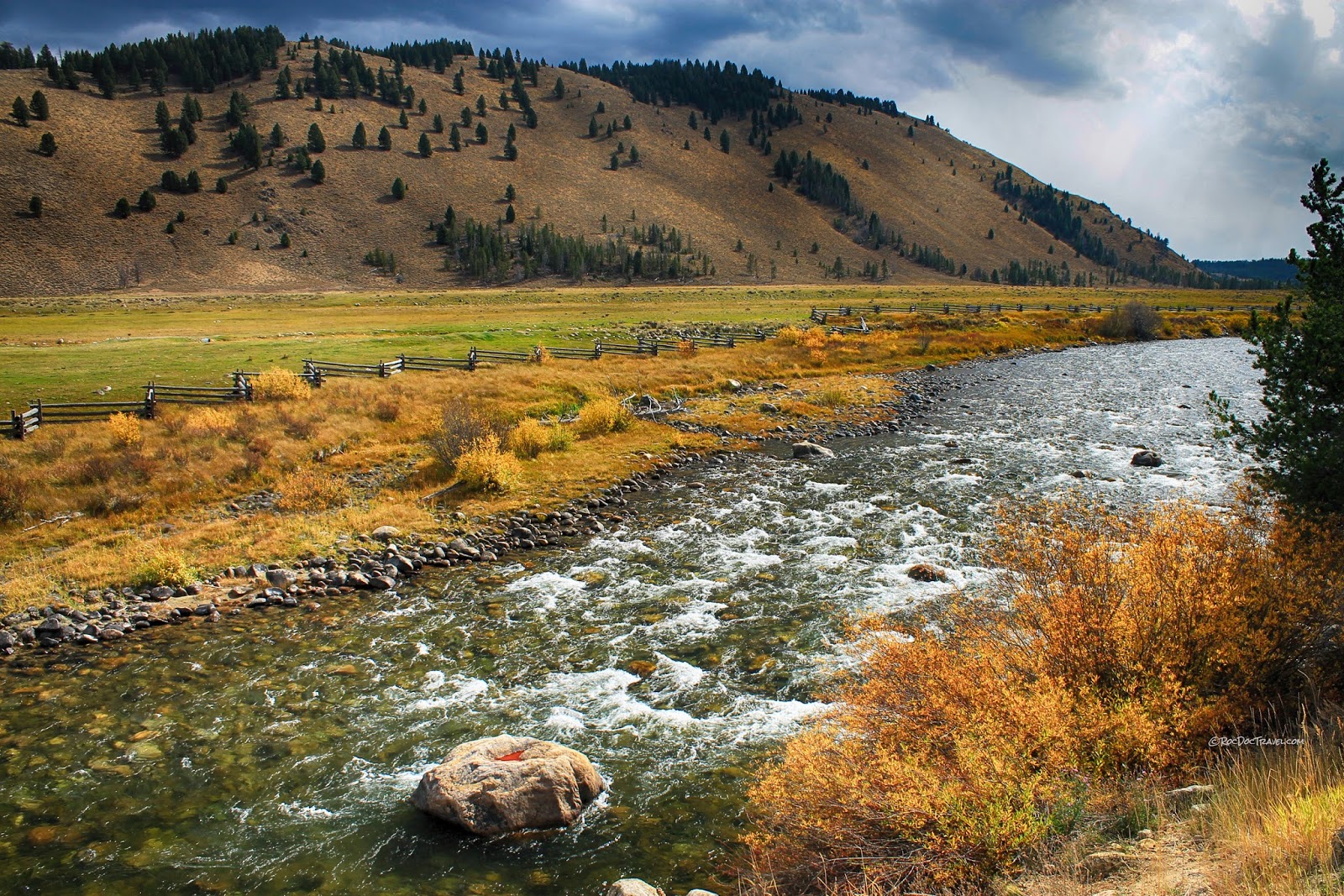 Upper Salmon River, Idaho Autumn Roc Doc Travel