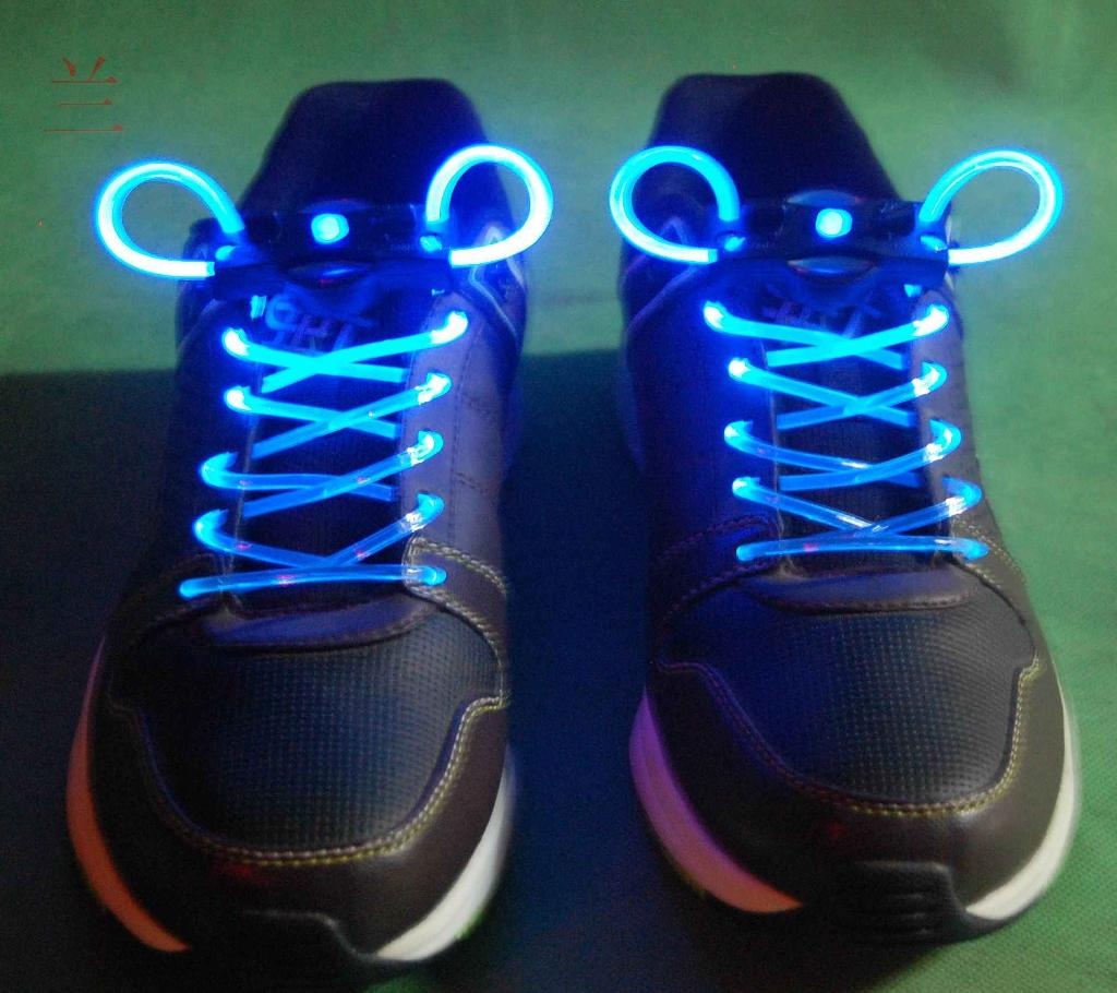 Varieties Sells LED Shoelace (RAYA PROMO)