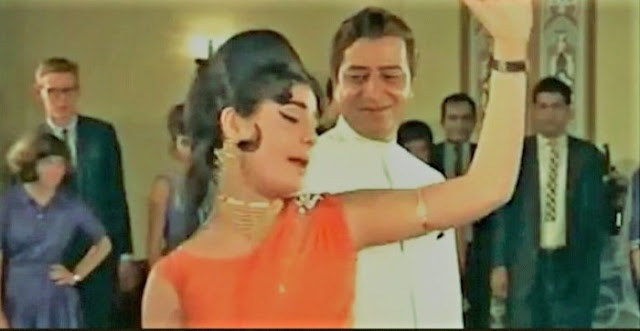Aaj Kal Tere Mere Pyar Ke Charche Lyrics – Shammi Kapoor & Mumtaz