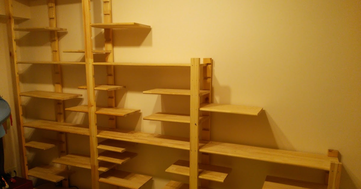 【DIY】ラック支柱を使って子供部屋に安くおしゃれなフリーラックを作った、棚板自在で片付けを楽しく！ まぐたの日記