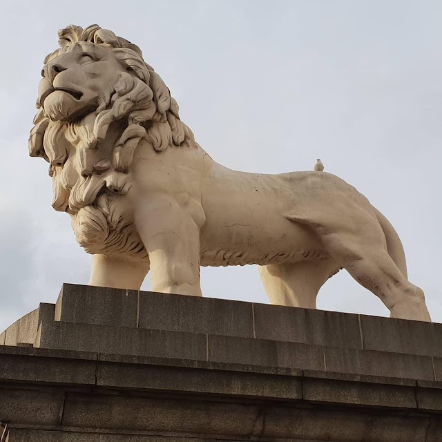 Rahasia Coade Stone: Patung Singa berumur 200 tahun