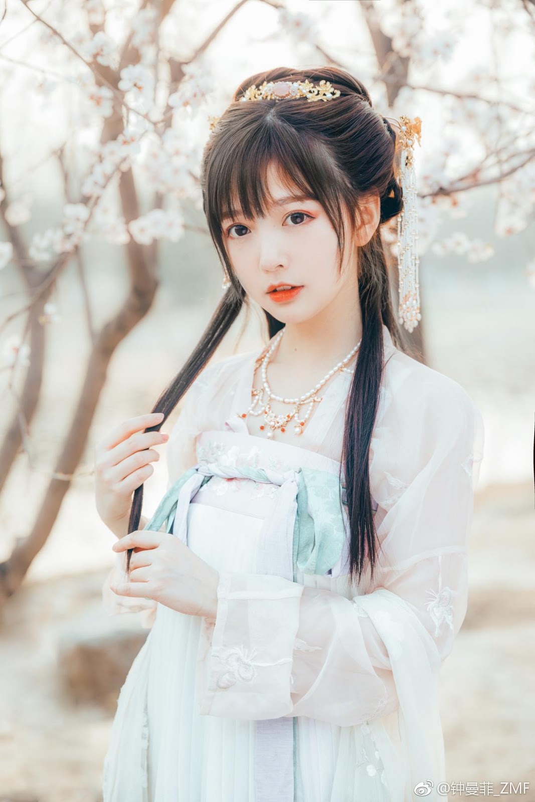 Chinese beautiful model - Cosplay The Cherry Blossom Fairy with Historical Costume